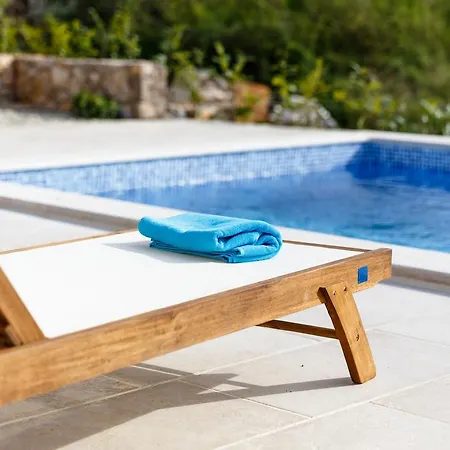 Holiday House Peranovic - Ljutici, Krk Villa *