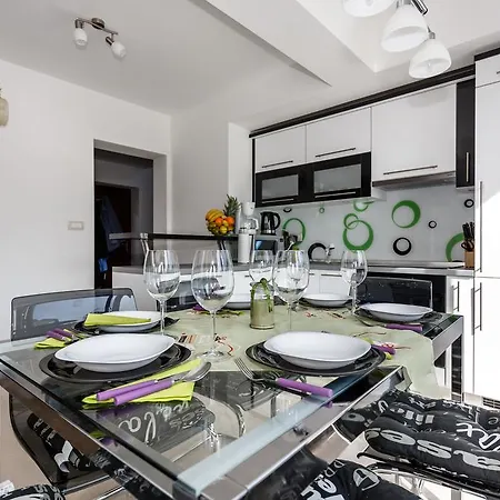 Holiday House Peranovic - Ljutici, Krk Malinska