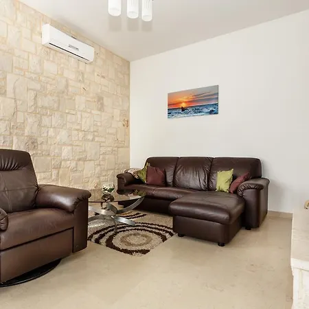 Holiday House Peranovic - Ljutici, Krk Villa